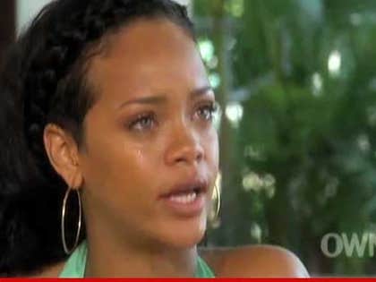 0816_rihanna_own_01