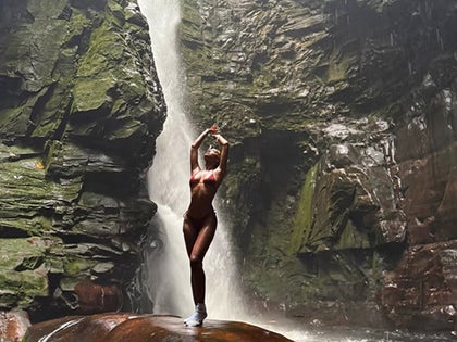 0716-Justine-Skye-Waterfall-Hot-Shots-PRIMARY-