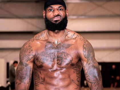 1120-Lebron-James-Shirtless-PRIMARY