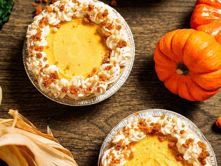 1125-Lions-Thanksgiving-Food-Sub2