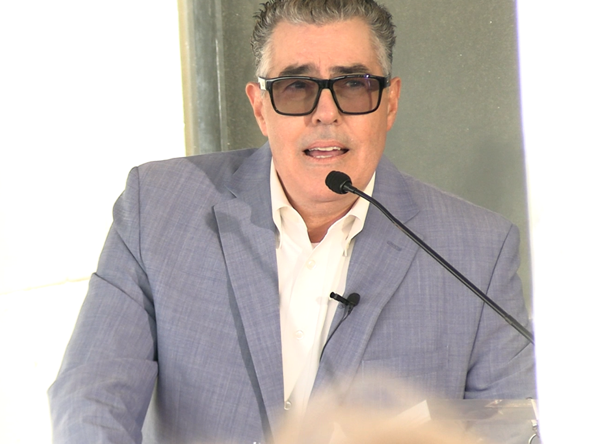 tmz.com - TMZ Staff - Adam Carolla Blasts Chelsea Handler, Teases Jimmy Kimmel During Hollywood Star Speech