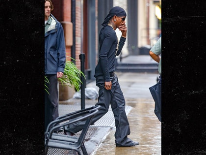main-Travis-Scott-backgrid-1