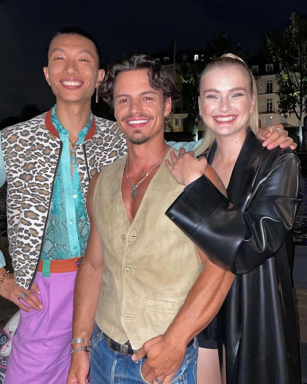 0816 Emily In Paris BTS 36