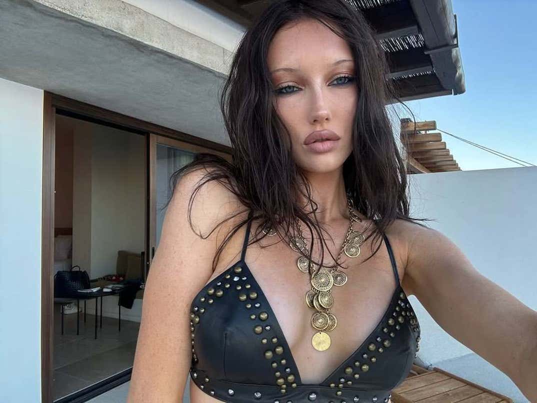 Meredith Duxbury Hot Shots 1