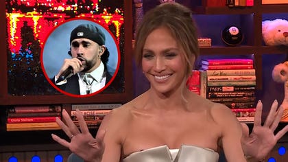 101625_jennifer_lopez_wwhl_kal