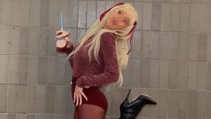 1218-Christina-Aguilera-Smoothie-PRIMARY