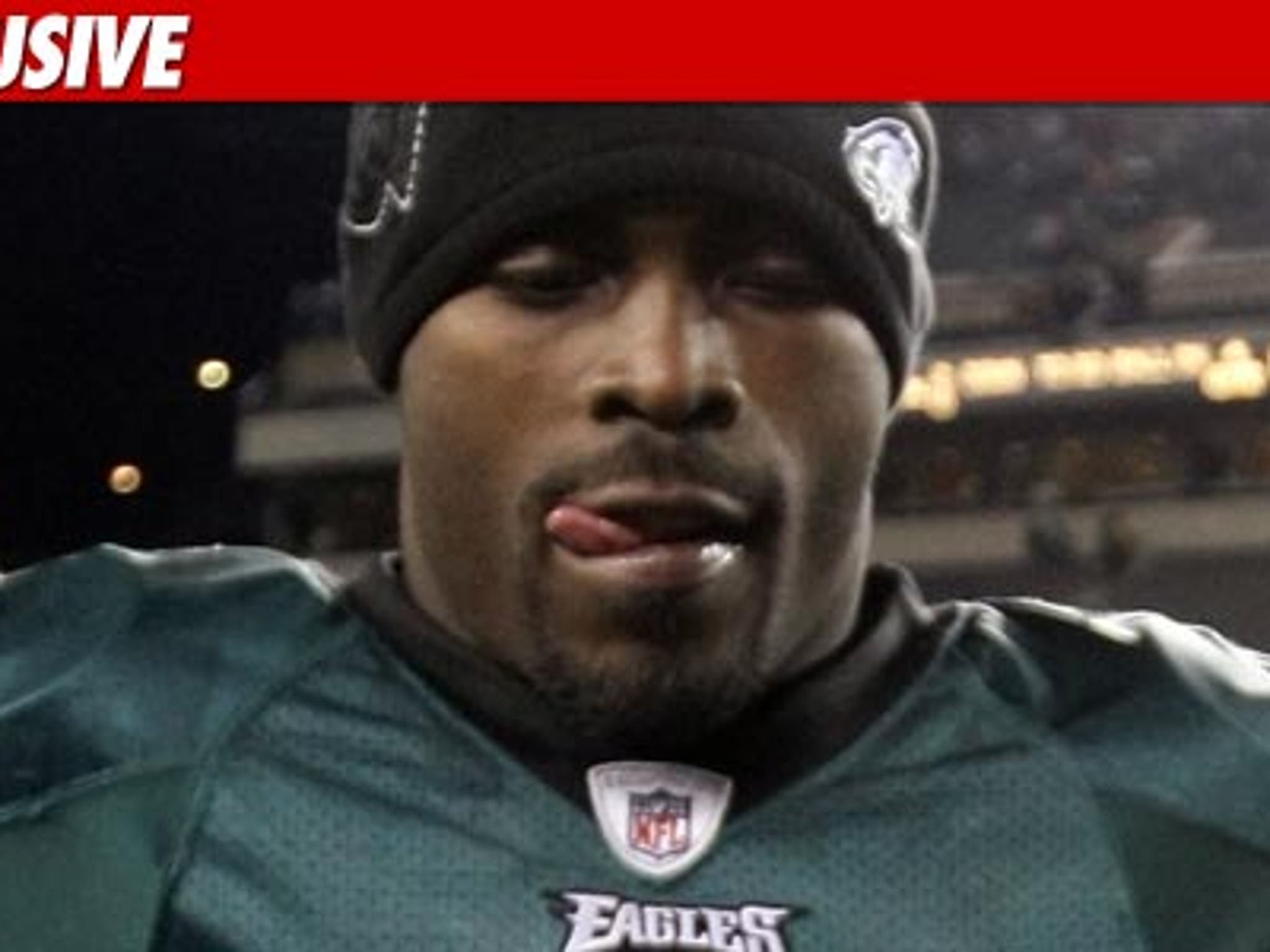 Mike Vick Dissed By Former High School  Again!