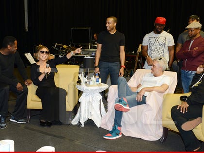 0428_Mariah-Rehearsing_TMZ-WM