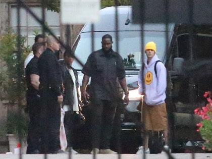 0606-justin-bieber-car-accident-x17-01