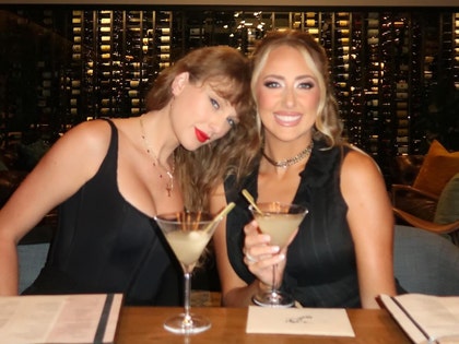 taylor swift brittney mahomes instagram