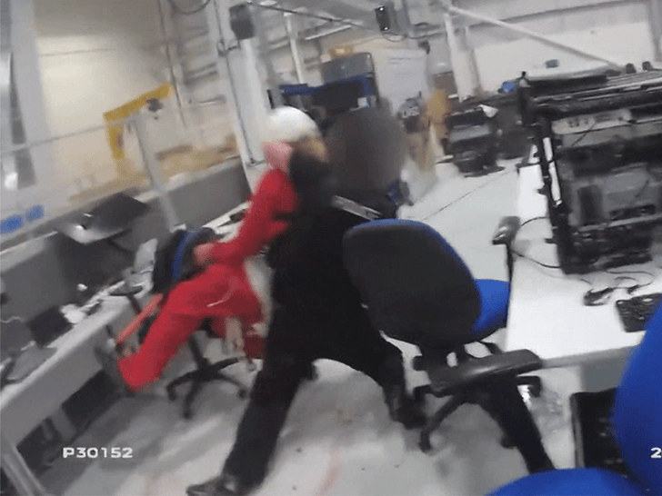 112625_sledgehammer_bodycam_tackle_primary