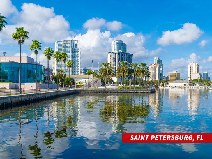 sub-Saint-Petersburg-florida-getty-1