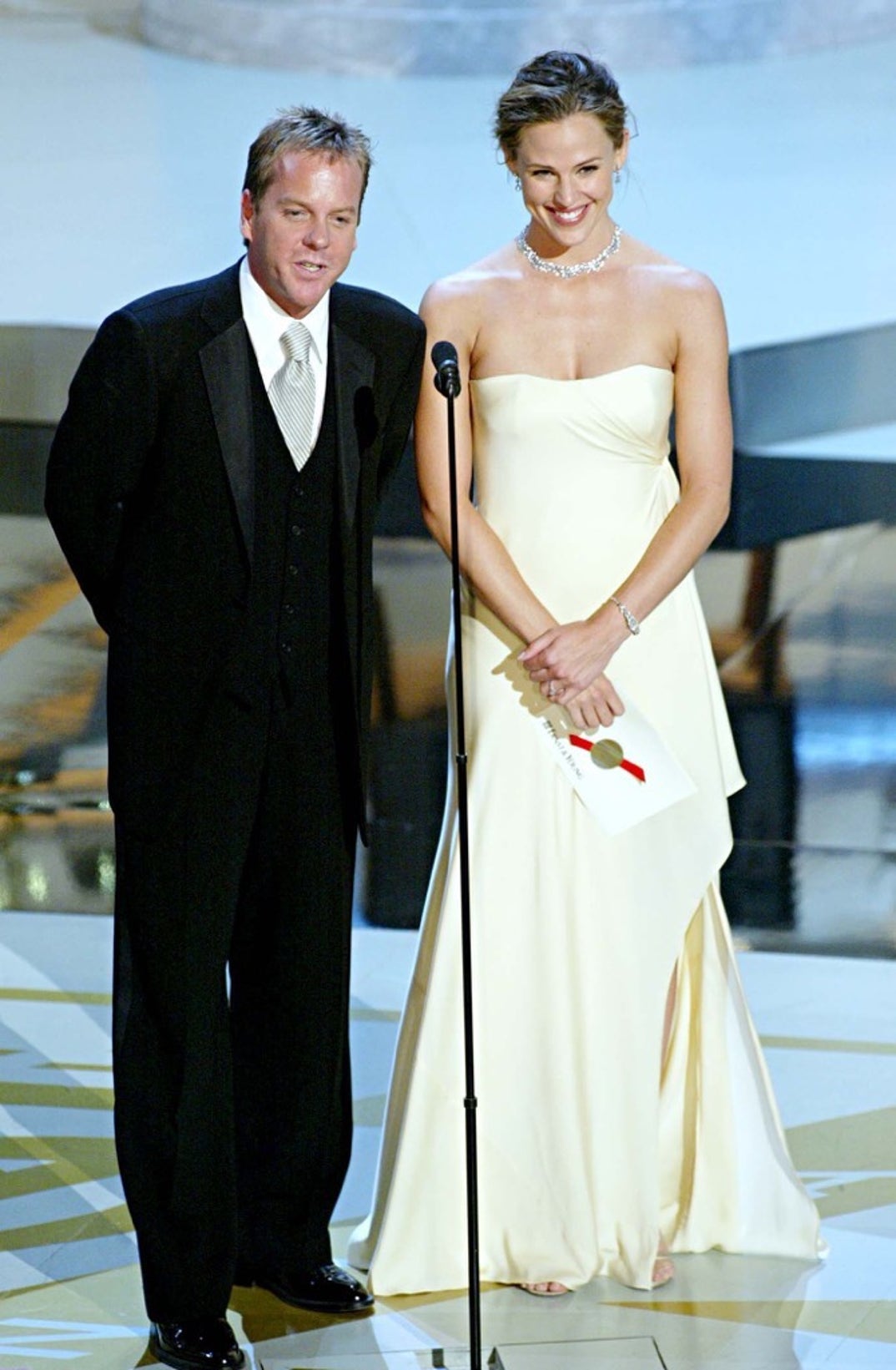 Kiefer Sutherland and Jennifer Garner present award -- 54th Annual Primetime Emmy Awards