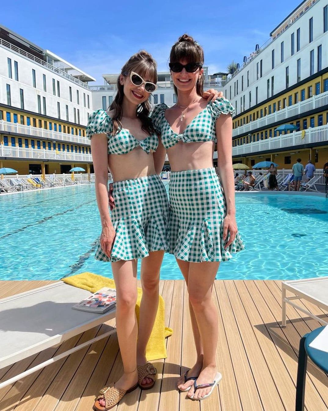 0816 Emily In Paris BTS 25