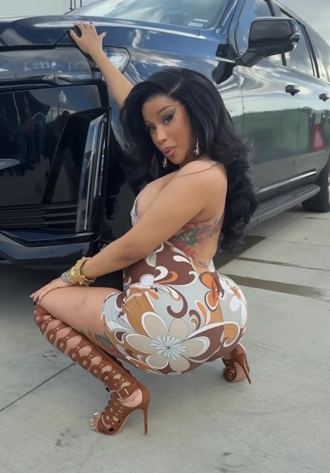 Cardi B Hot Shots 0