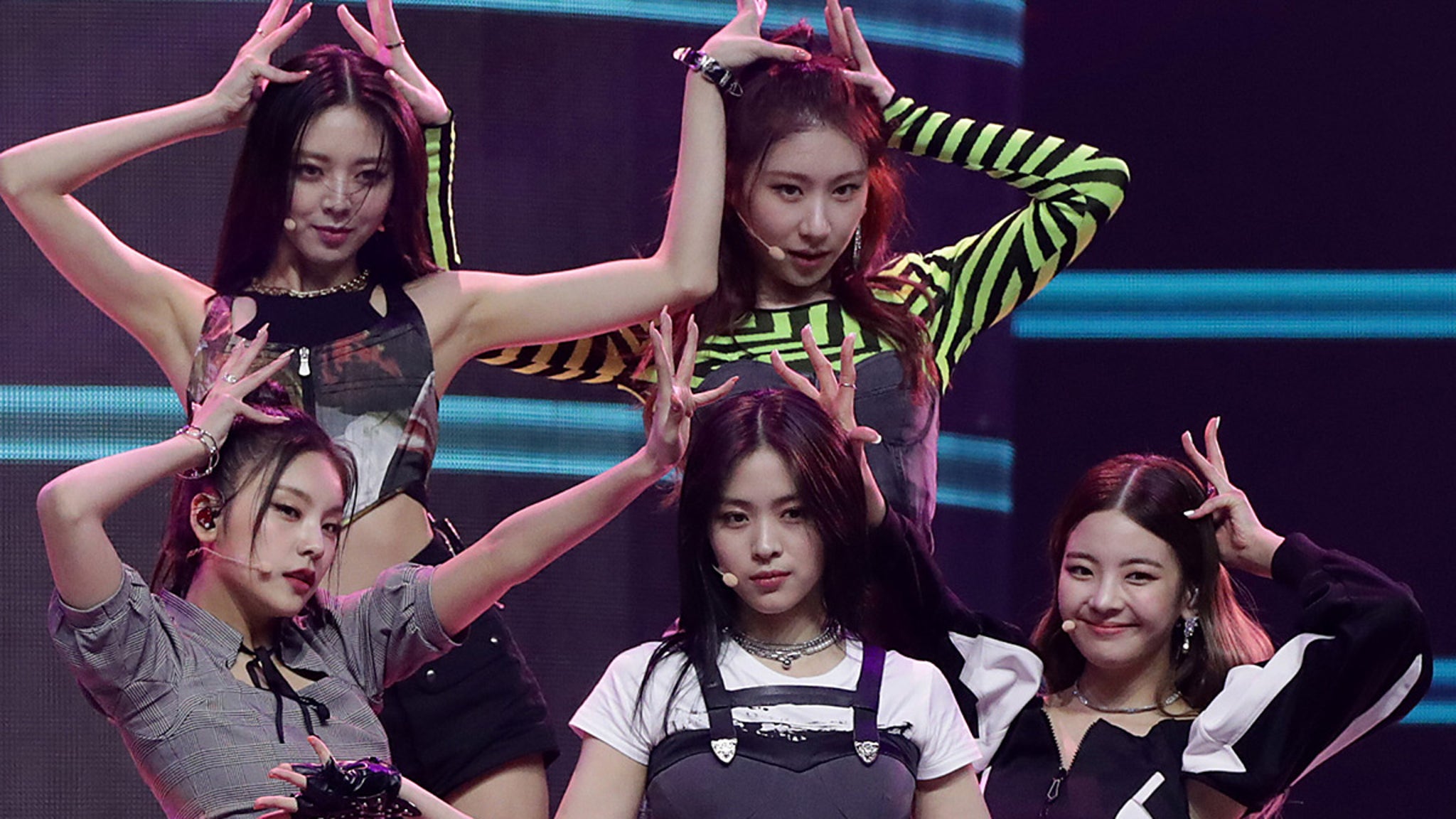K-POP・アジア RT-6368 Iconic K-Pop Groups For K-Pop Day