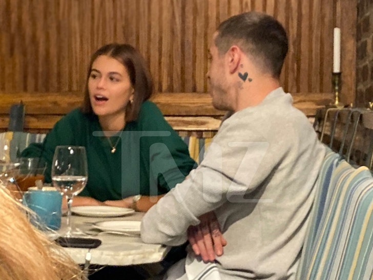 1023 kaia gerber pete davidson dinner date tmz