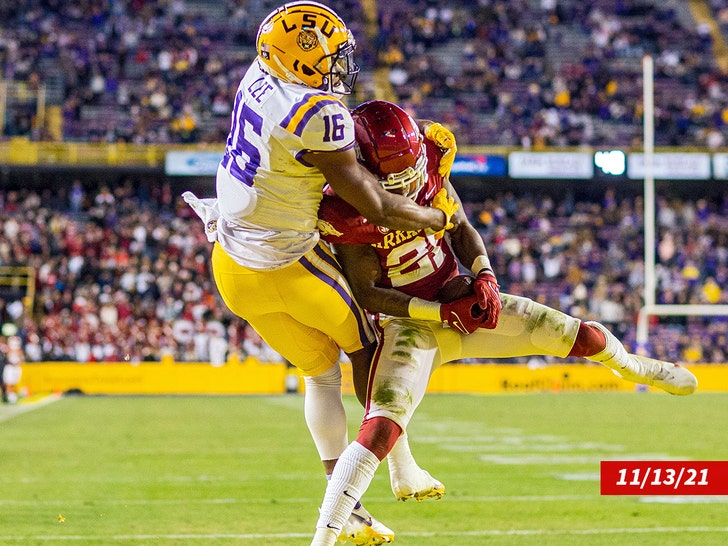 Devonta Lee sub-getty