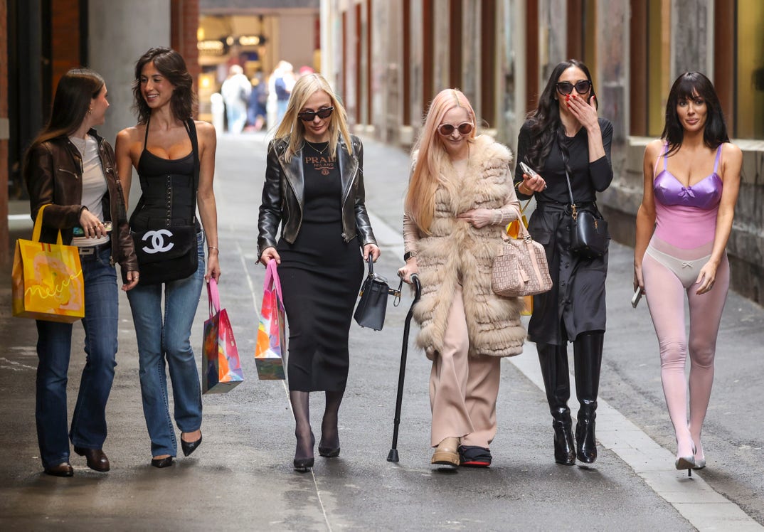 MM_Keeping_Up_With_Th_549-19