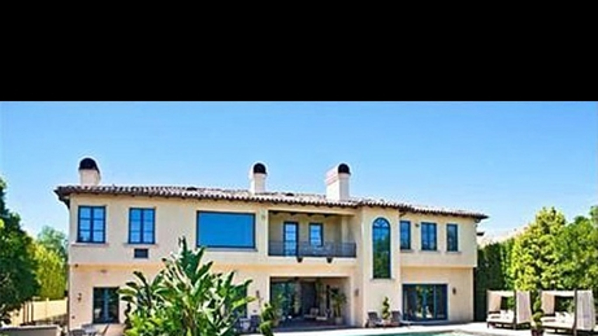 Avril Lavigne House For Sale Photo Gallery