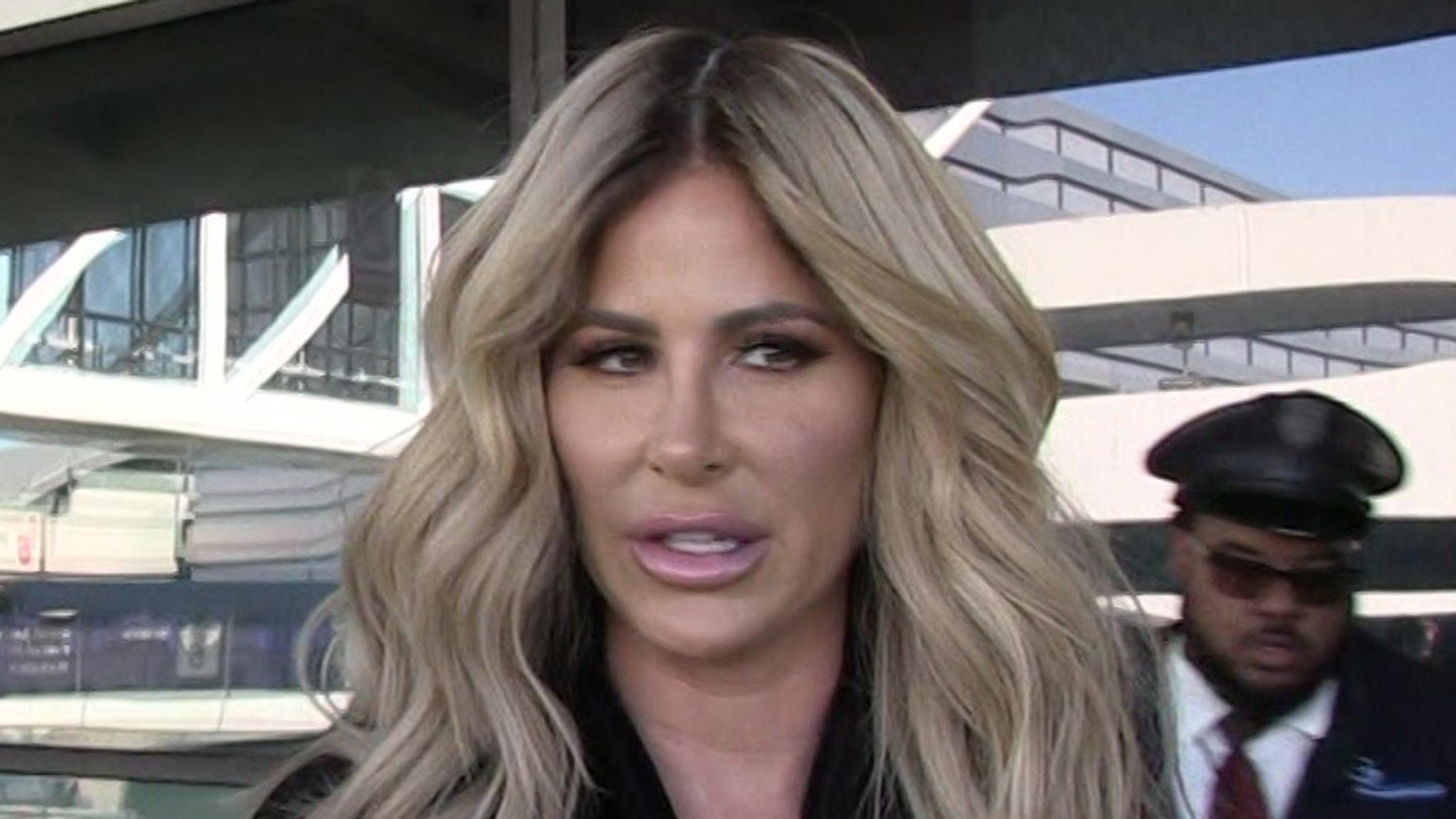 Kim Zolciak sells wigs to make money amid divorce from Kroy Biermann