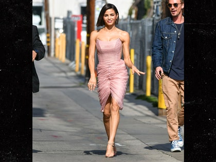 0523-jenna-dewan-tatum-sexy-pink-dress-MEGA-01