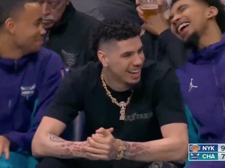 LaMelo Ball, Teammates Dragged For Laughing On Bench During Blowout Loss
