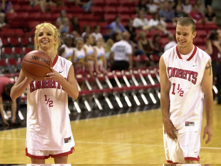 Britney Spears & Justin Timberlake On The Court