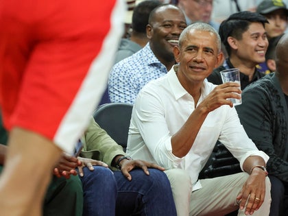 Obama Courtside For USA Vs Canada Basketball Game photos 1