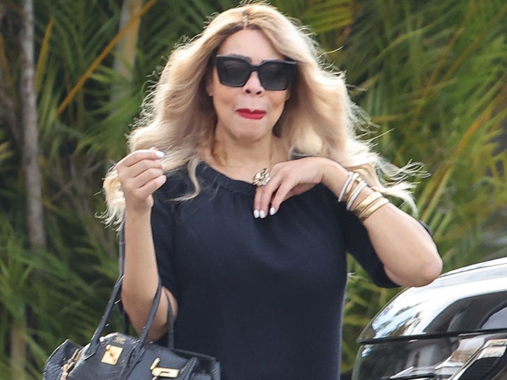 Wendy Williams Goes To Her Dad's Funeral