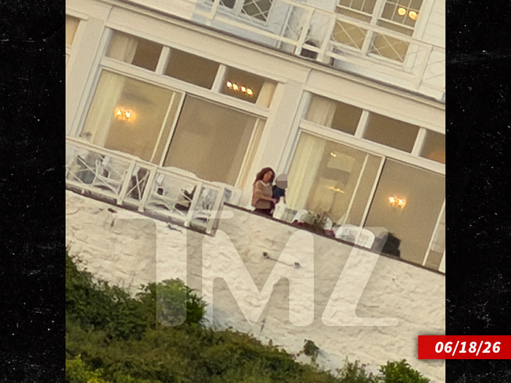sub abigail taylor swift house tmz SWIPE
