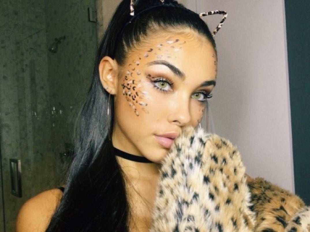 0407_madison_beer_hot_13