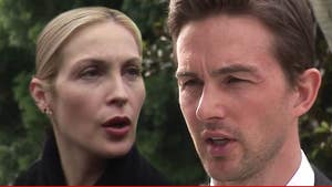 Kelly Rutherford -- I Need A Script ... To Talk To My Ex