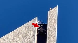 Anti-Abortion Climber Shocks Super Bowl Week Attendees By Scaling Phx Skyscraper