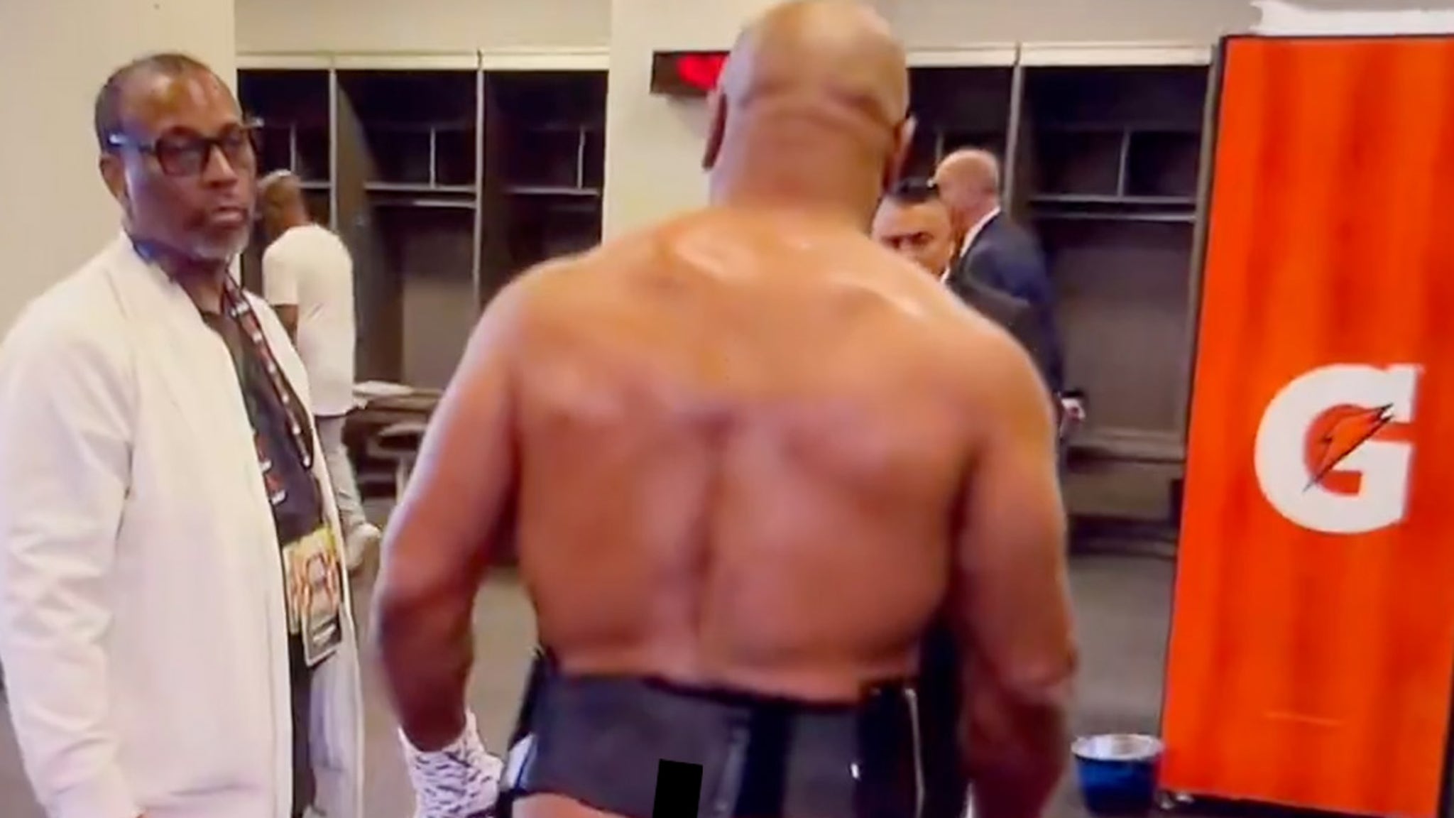 Mike Tyson’s Bare Ass Exposed During Pre-Jake Paul Fight Interview