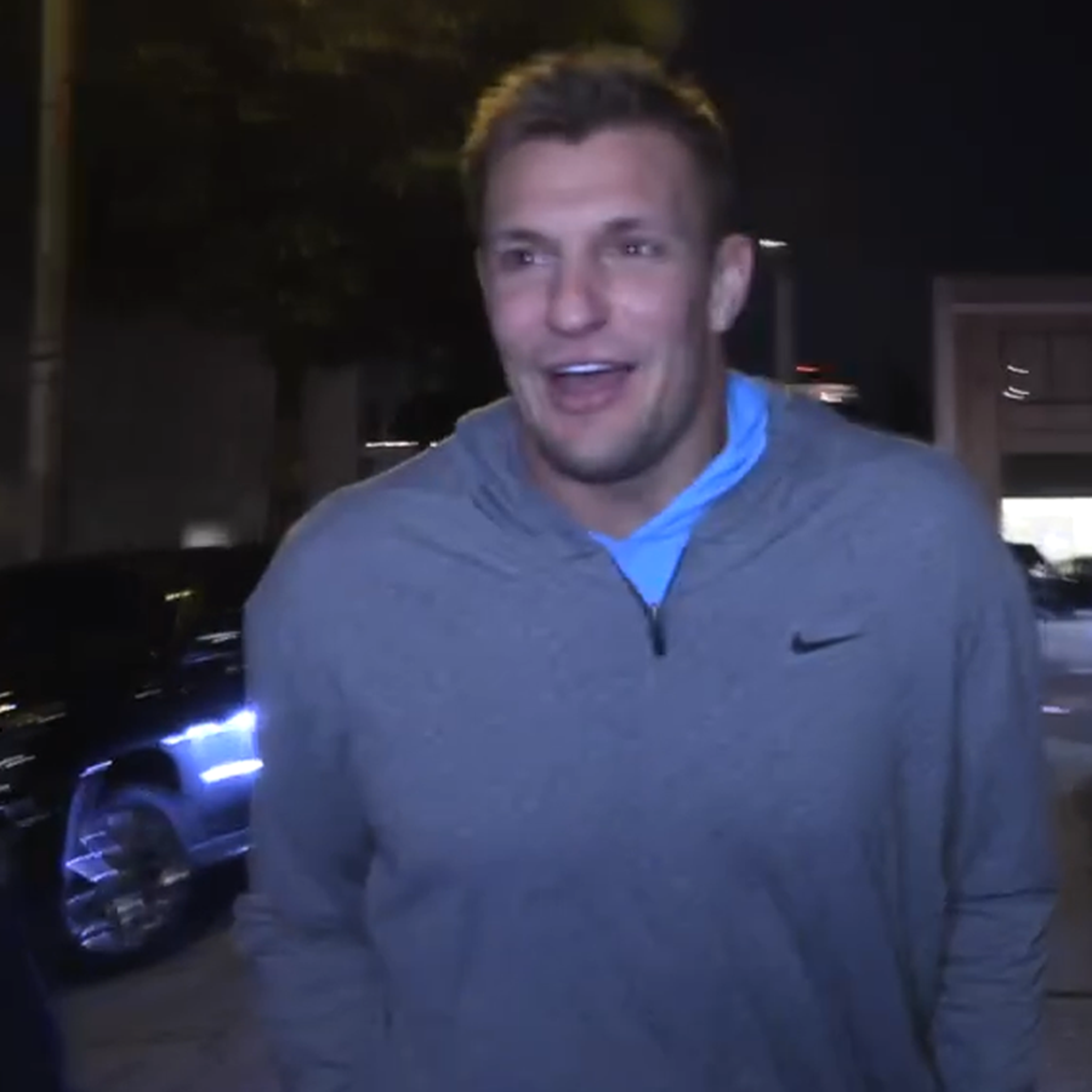 Rob Gronkowski believes Tom Brady will play again