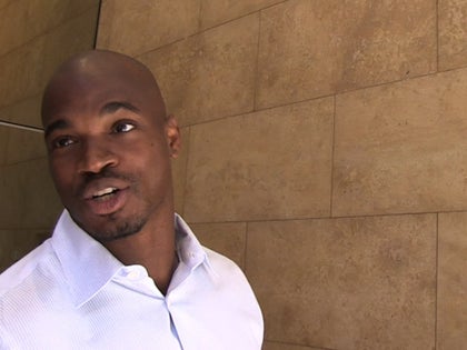 060214_adrian_peterson_primary