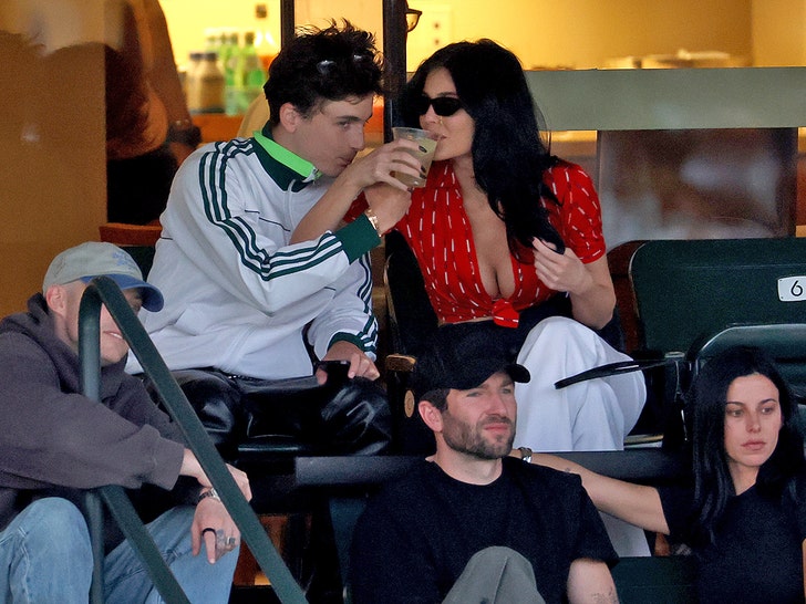 Kylie Jenner dan Timothee Chalamet Getty 2