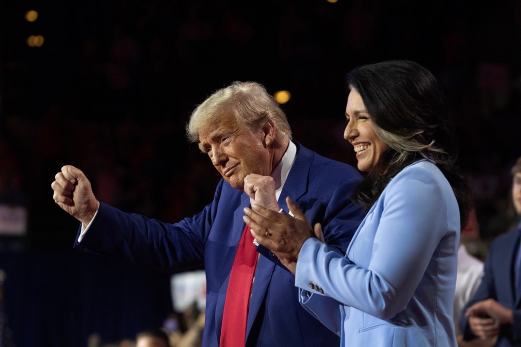 Donald Trump And Tulsi Gabbard Together 3