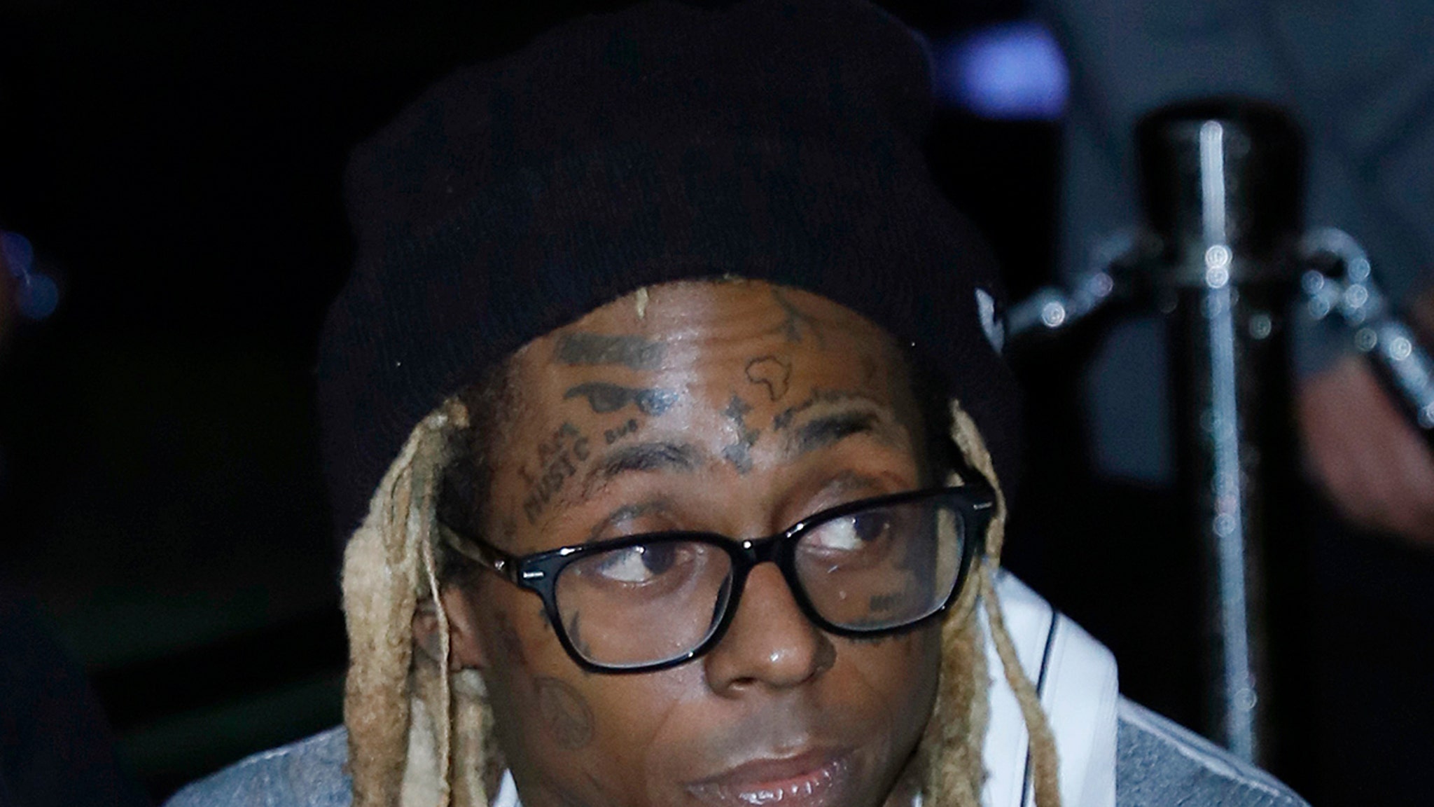 Lil Wayne 哀悼路易斯安那州警察，他小时候救了他的命