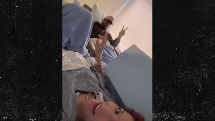 Halsey Reveals She Was Hospitalized After ‘Very Scary’ Seizure