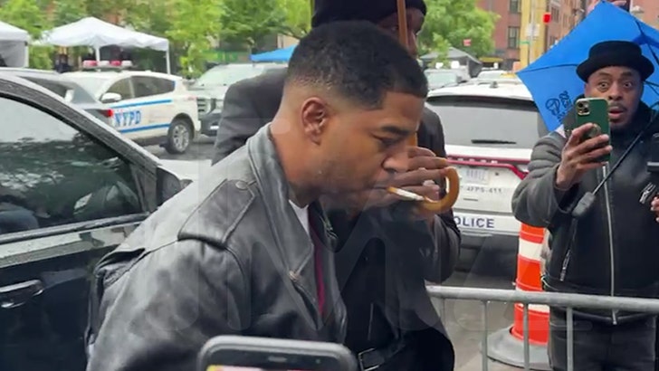 052225_kid_cudi_arrival_kal