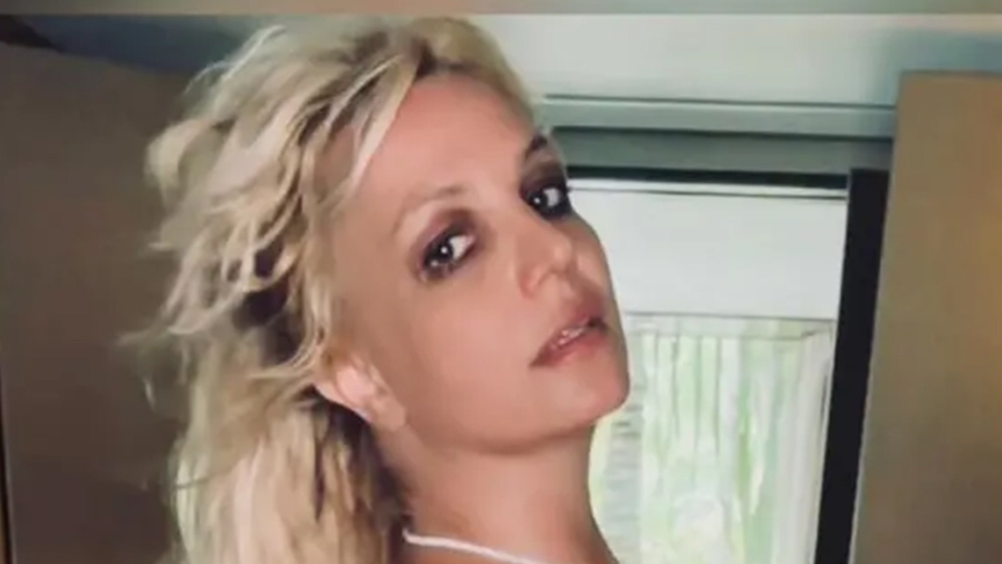 Britney Spears Claims She Has Brain Damage