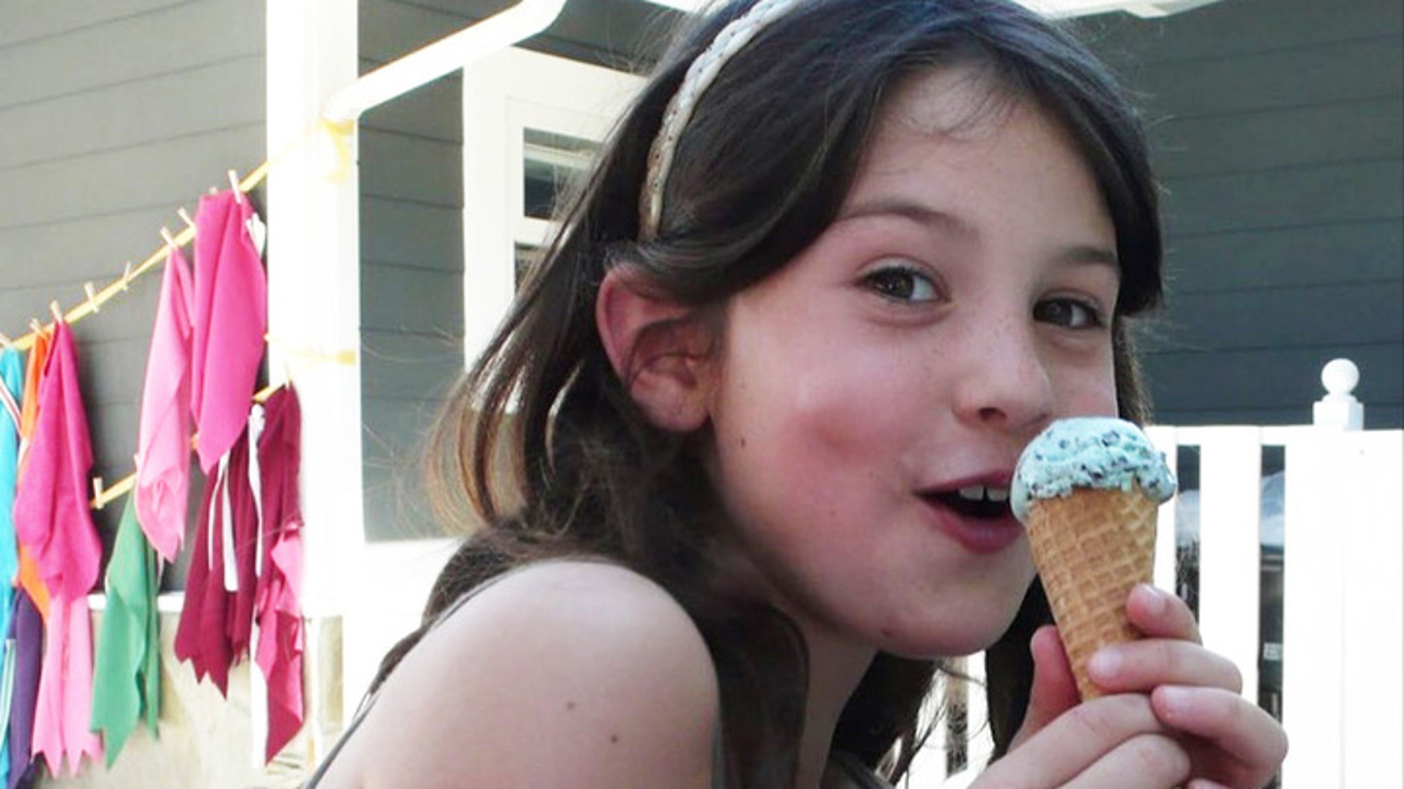 Raad eens welke zanger deze ijsjongen is geworden!