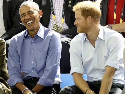 0929-barack-obama-prince-harry-invictus-games-together-courtside-photos-primary