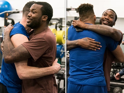 0424-meek-mill-sixers-locker-room-twitter-sixers-01