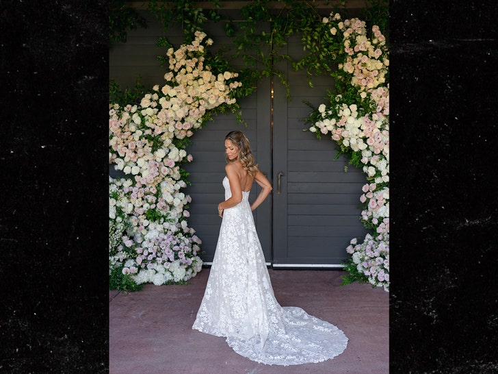 Christine-Baumgartner-Marries-Josh-Connor-Mariles-Hartmann-4