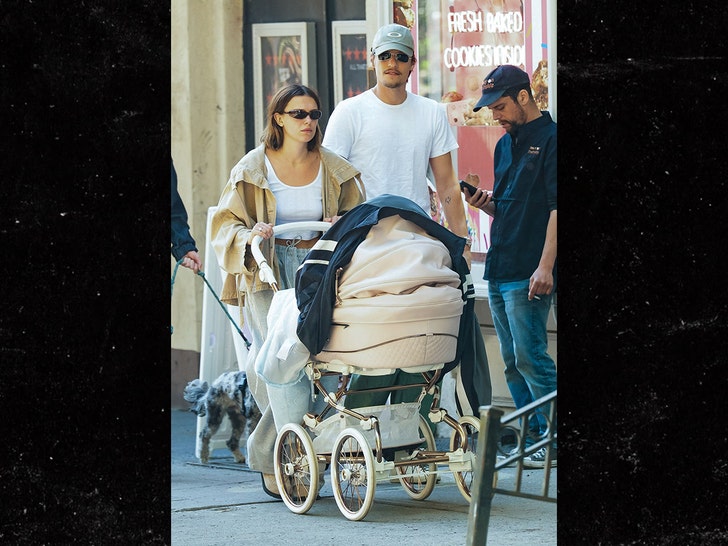 main-Millie-Bobby-Brown-and-Jake-Bongiovi-backgrid-1