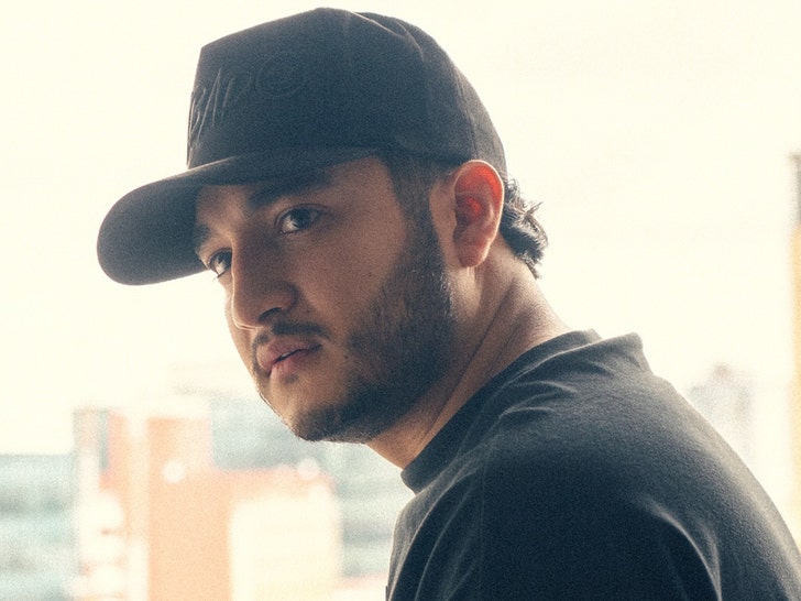 Cesar Gastelum insta 3