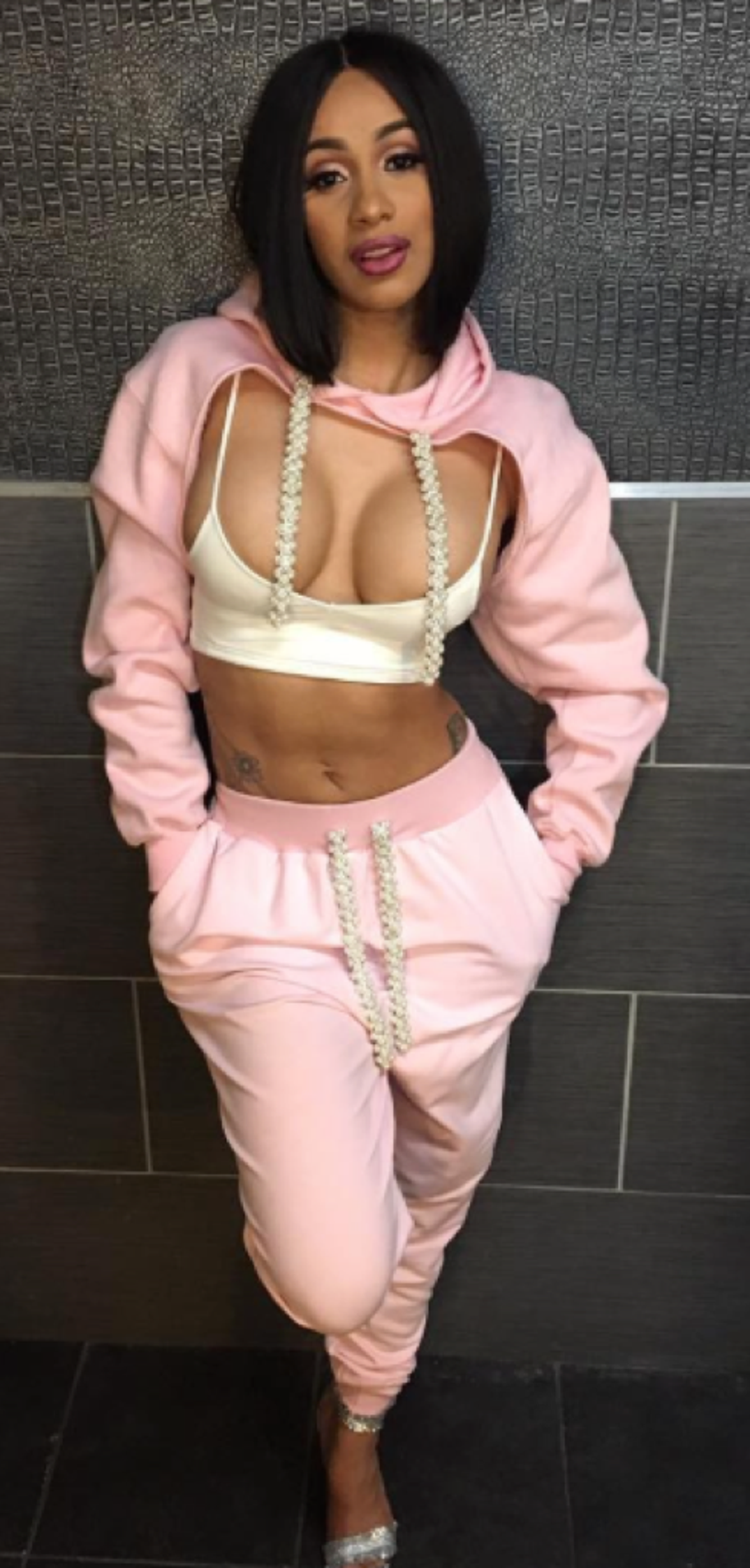 cardi_b_hot_photos15